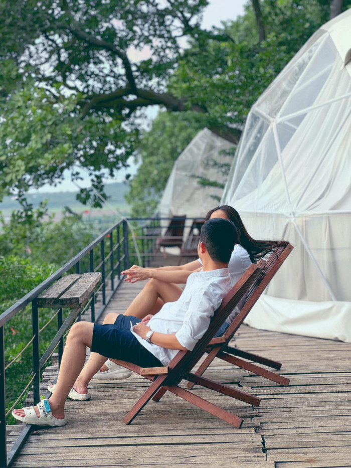 Bella Mai khoe ảnh hạnh phúc bên bạn trai doanh nhân. Đây cũng là lần đầu tiên, cô nàng cho Bửu Lộc 'lên sóng'.