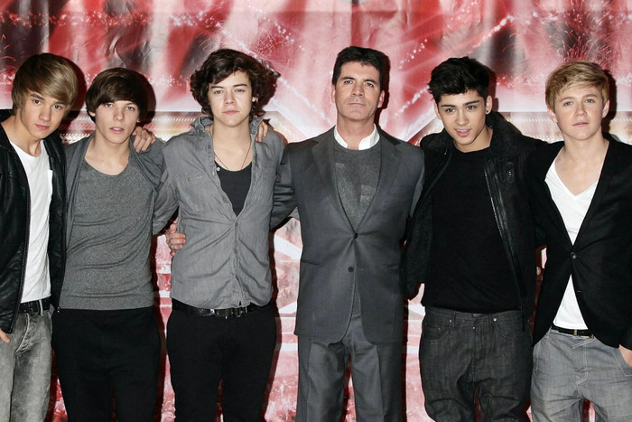 Simon Cowell tìm kiếm nhóm nhạc nam mới sau One Direction.