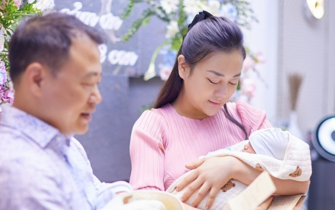 Phương Oanh 'giản dị' hơn sau sinh con Ảnh 2