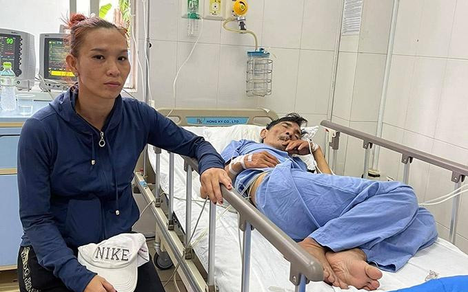 Vì sao vợ trẻ của Thương Tín không chăm sóc, để chồng liên tục đi lang thang? Ảnh 2