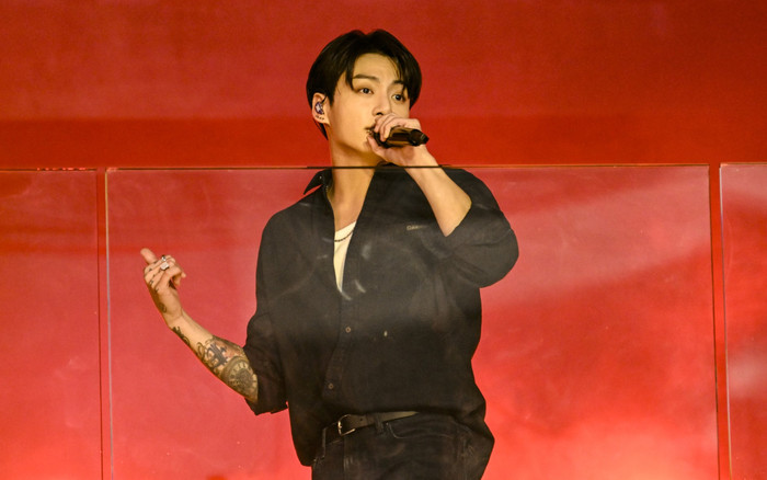 JungKook làm điều đặc biệt nhân dịp 11 năm ra mắt của BTS Ảnh 2