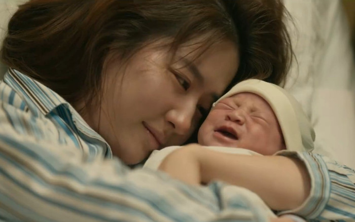 Lưu Diệc Phi hạnh phúc thông báo săn 'Rồng con' thành công Ảnh 2