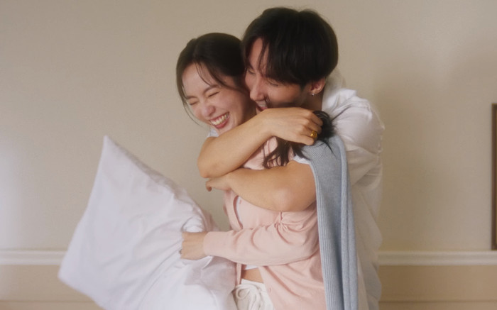 Pimtha làm gì khi Sơn Tùng ra MV mới? Ảnh 2