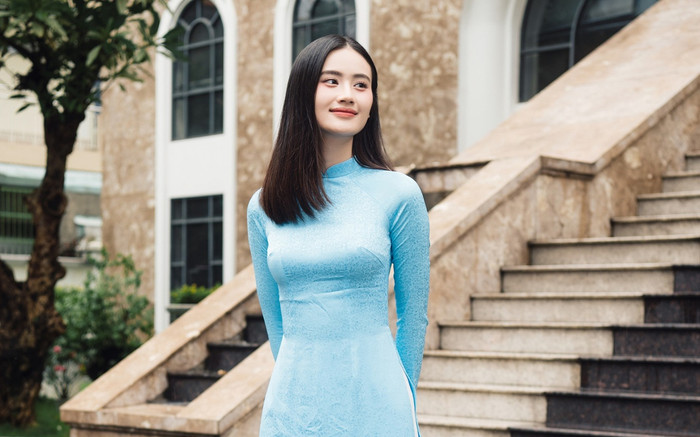 Đẹp khen - Xấu chê: Hoa hậu Ý Nhi diện áo dài nền nã, Hương Giang khoe eo nhỏ hơn Ngọc Trinh Ảnh 2