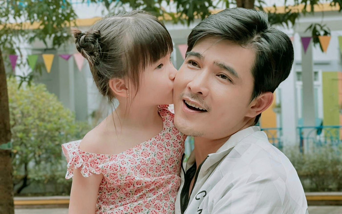 Quang Sự lần đầu khoe 'con gái ruột' 3 tuổi Ảnh 2