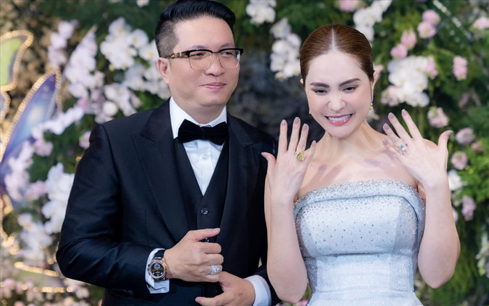 'Nữ đại gia quận 7' Đoàn Di Băng mở tiệc chung vui sau khi mang thai lần 4 Ảnh 2