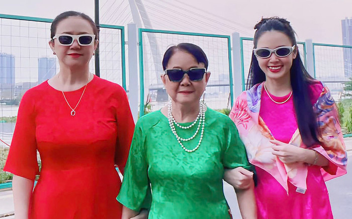 Bà ngoại trẻ trung của Midu diện đồ hiệu Ảnh 2