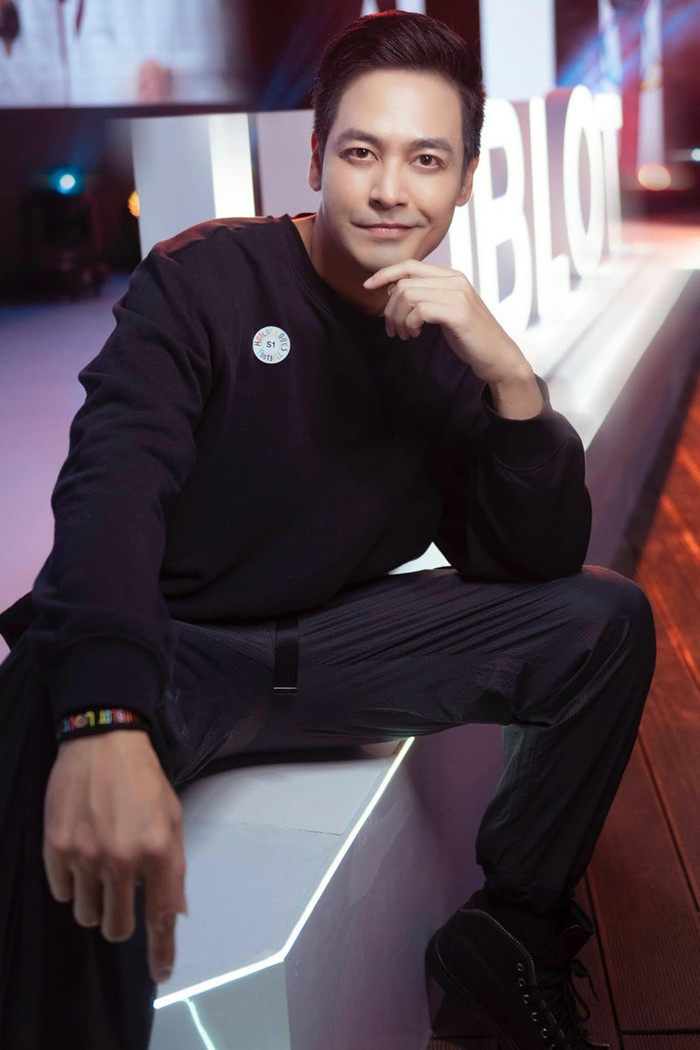 Nhiều người khá bất ngờ với quyết định này của anh. Tuy nhiên, trên thực tế, đây chỉ là khóa tu xuất gia gieo duyên ngắn hạn (xuất gia để tu tập trong thời gian ngắn) tại Tổ Đình Bửu Long, TP Thủ Đức (TPHCM).