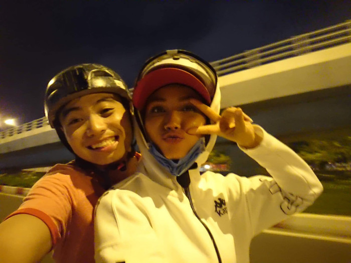 Bạn trai H'Hen Niê khoe ảnh hẹn hò từ nhiều năm trước. Ảnh FBNV