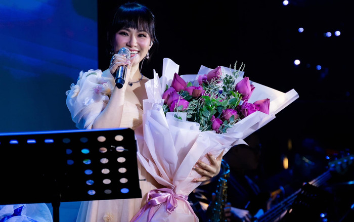 Bị khán giả gọi bằng 'cô' khi đi diễn, Lương Bích Hữu phản ứng ra sao? Ảnh 2