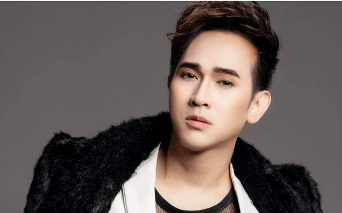 Đại gia ngầm showbiz vừa lên chức Viện phó, U50 vẫn đẹp trai ngời ngời nhưng 'ế' Ảnh 2