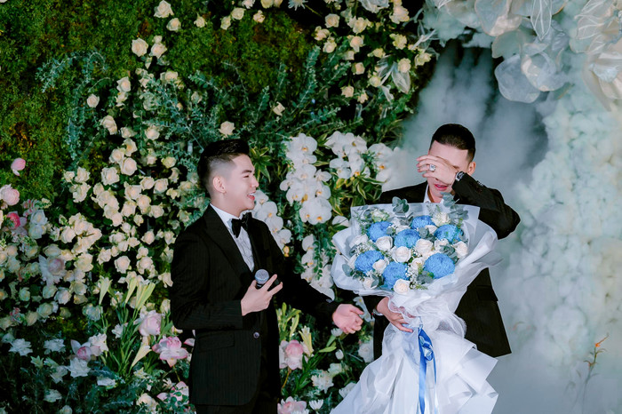 Hà Trí Quang bật khóc vì xúc động trước tình cảm của Thanh Đoàn dành cho mình