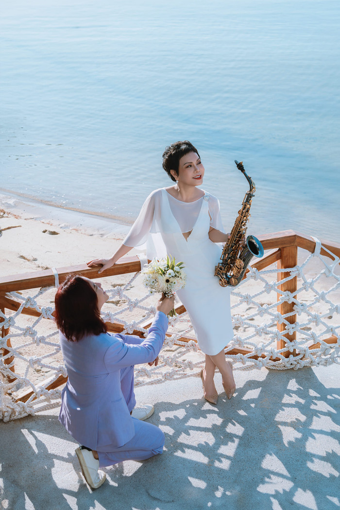 Việt Hương và chồng chưa từng tổ chức đám cưới rình rang nhưng vẫn hạnh phúc bên nhau.