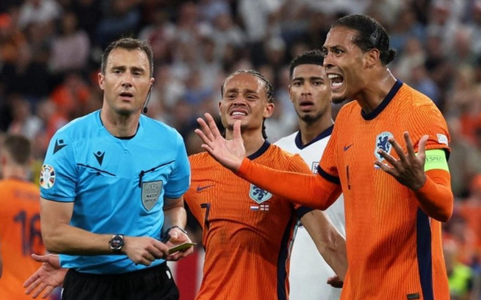 Chiến thắng gây tranh cãi của tuyển Anh trước Hà Lan Ảnh 2
