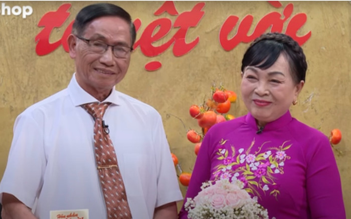 Cụ ông U80 cưới vợ lần hai đời như 'trúng số', hẹn hò 2 tuần đã đưa nhau về nhà ra mắt Ảnh 2