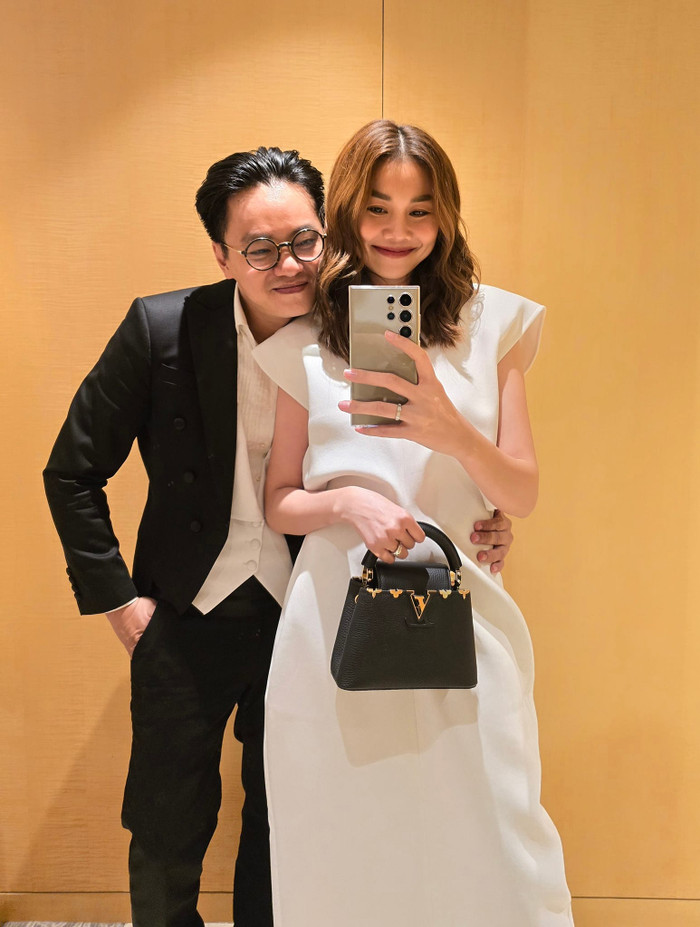 Gần 1 năm kết hôn, song song với công việc, Thanh Hằng thường xuyên góp mặt tại các sự kiện âm nhạc để cổ vũ chồng. Người hâm mộ hi vọng Siêu mẫu Thanh Hằng và nhạc trưởng Trần Nhật Minh sẽ sớm báo 'tin vui'.