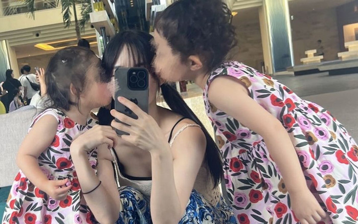 Nữ ca sĩ 24 tuổi công khai là mẹ đơn thân, một mình nuôi 2 con nhỏ Ảnh 2