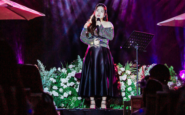 Thùy Chi bị khán giả quát vào mặt khi đang hát? Ảnh 2