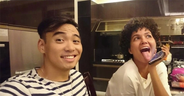 Tuy không phải khung ảnh nhà gái thật sự, song, nhiều người hâm mộ cũng bày tỏ sự mong chờ lễ đường của H'Hen Niê. Tháng 6 vừa qua, H’Hen Niê và bạn trai Tuấn Khôi&nbsp;đã đánh dấu cột mốc 6 năm tình yêu. Nhân thời khắc đáng nhớ, nhàng nhiếp ảnh gia đã đăng tải khoảnh khắc ghi dấu từ năm 2018 kèm dòng trạng thái:&nbsp;“Kỷ niệm 6 năm của anh và bé. Mong cho tụi mình luôn yêu thương, đồng hành cùng nhau, bớt cãi lộn”.