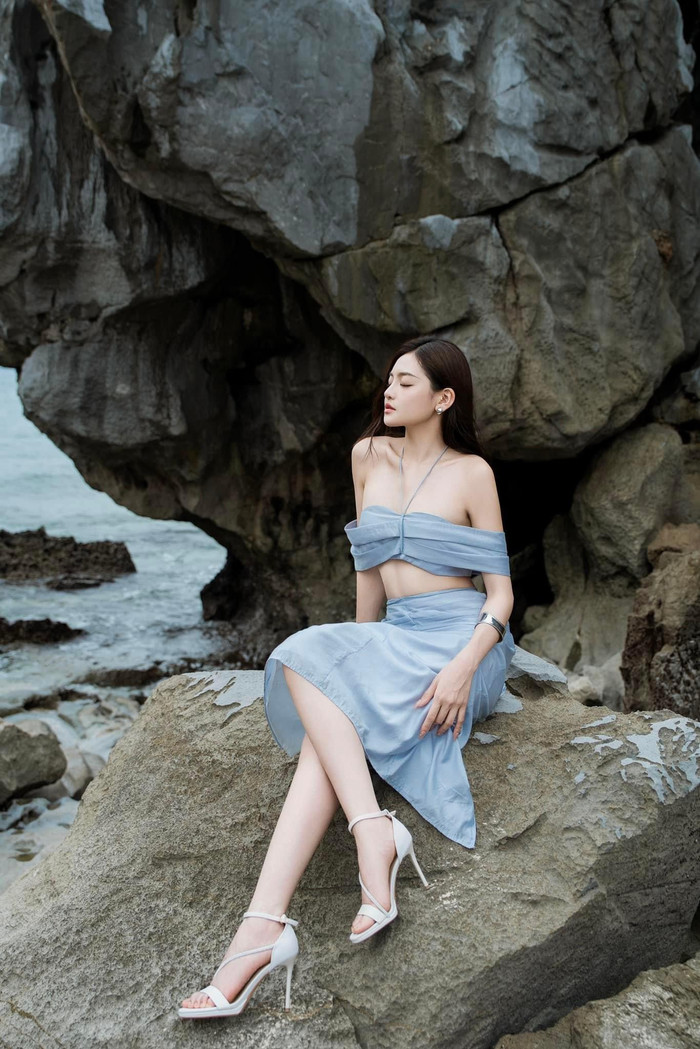 Cô tập thể dục cùng chế độ ăn khắt khe để duy trì body chuẩn chỉnh.