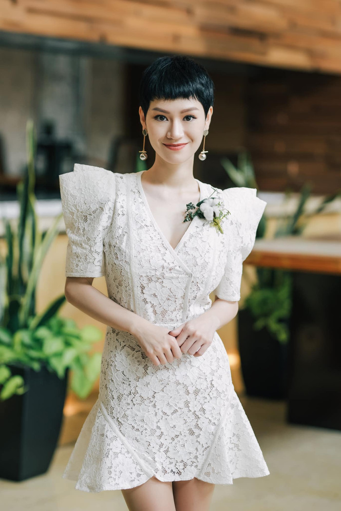 Nữ ca sĩ rời showbiz khi đang trên đỉnh cao, nay sống viên mãn bên chồng đại gia và hai con Ảnh 2