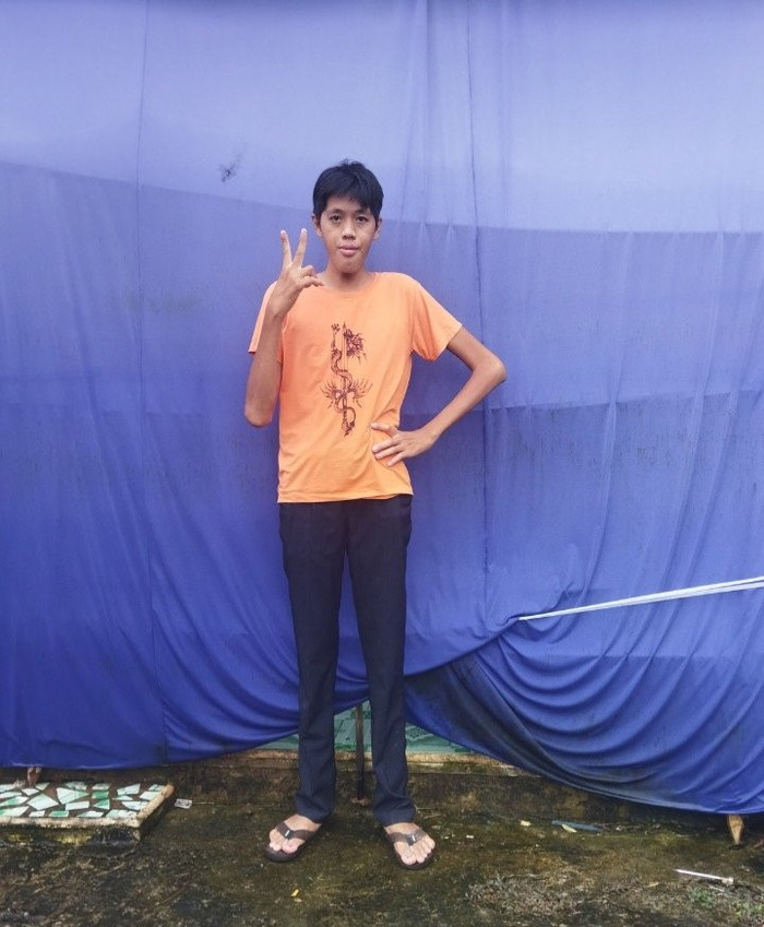 Út bỗng dưng cao hơn 2m chỉ trong thời gian ngắn