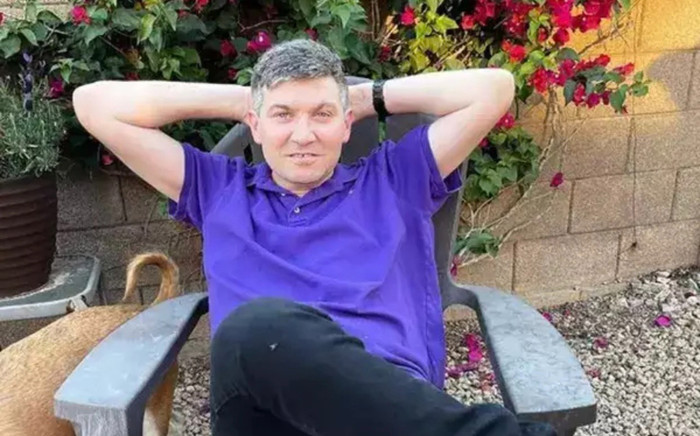 Nam diễn viên được phát hiện qua đời vì sốc nhiệt trong ô tô cùng thú cưng Ảnh 2