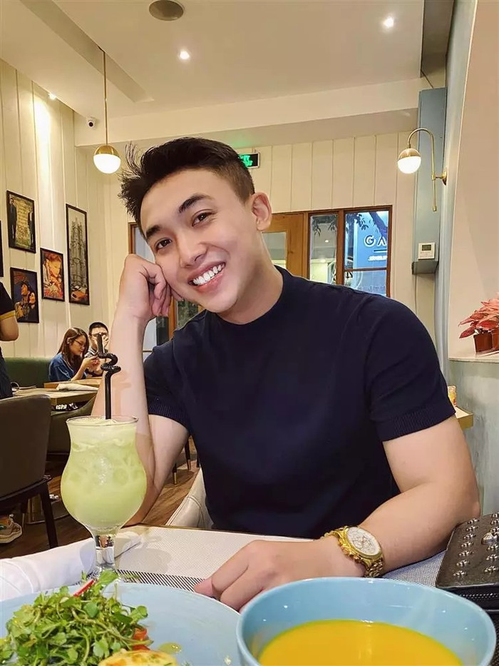 Một người đàn ông xăm hình Xoài Non lên tay, danh tính gây bất ngờ Ảnh 5