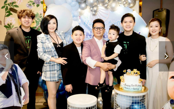 Gia đình Bằng Kiều hội ngộ.