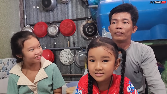 Anh Ve coi bé Bảo Ấn như con ruột