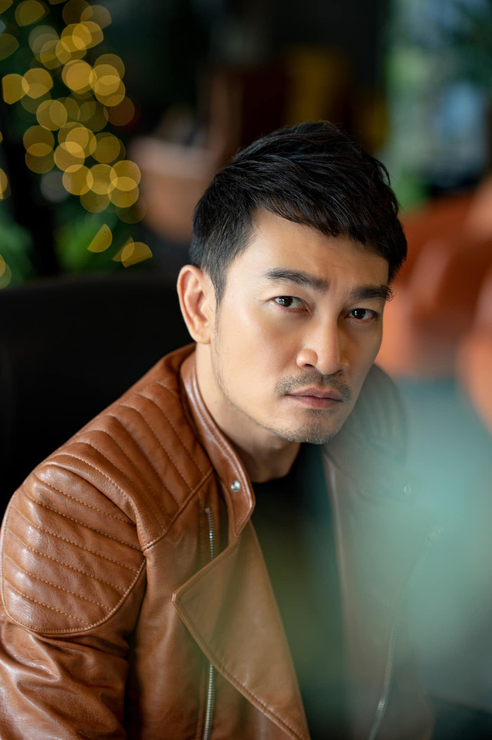 Trương Minh Quốc Thái phong độ ở tuổi 50.