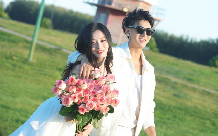 Hoàng Tử Thao bị fan và netizen quay lưng sau khi công khai hẹn hò Ảnh 2