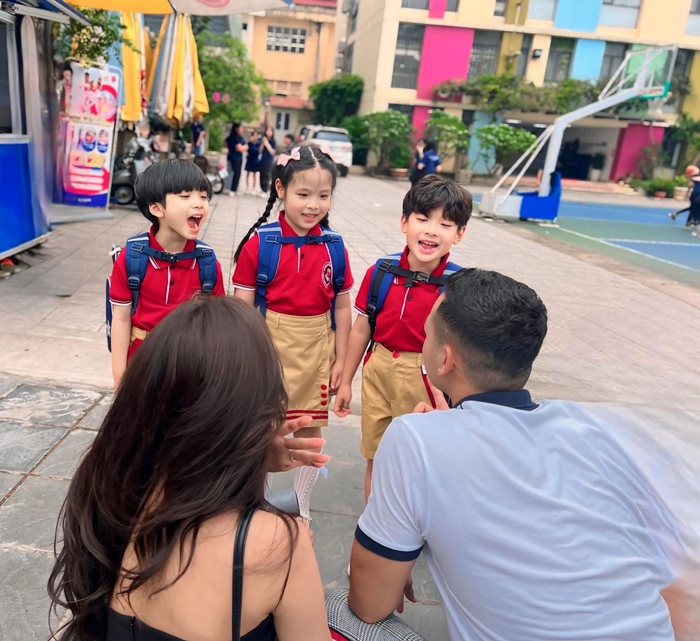 3 nhóc tỳ đến trường