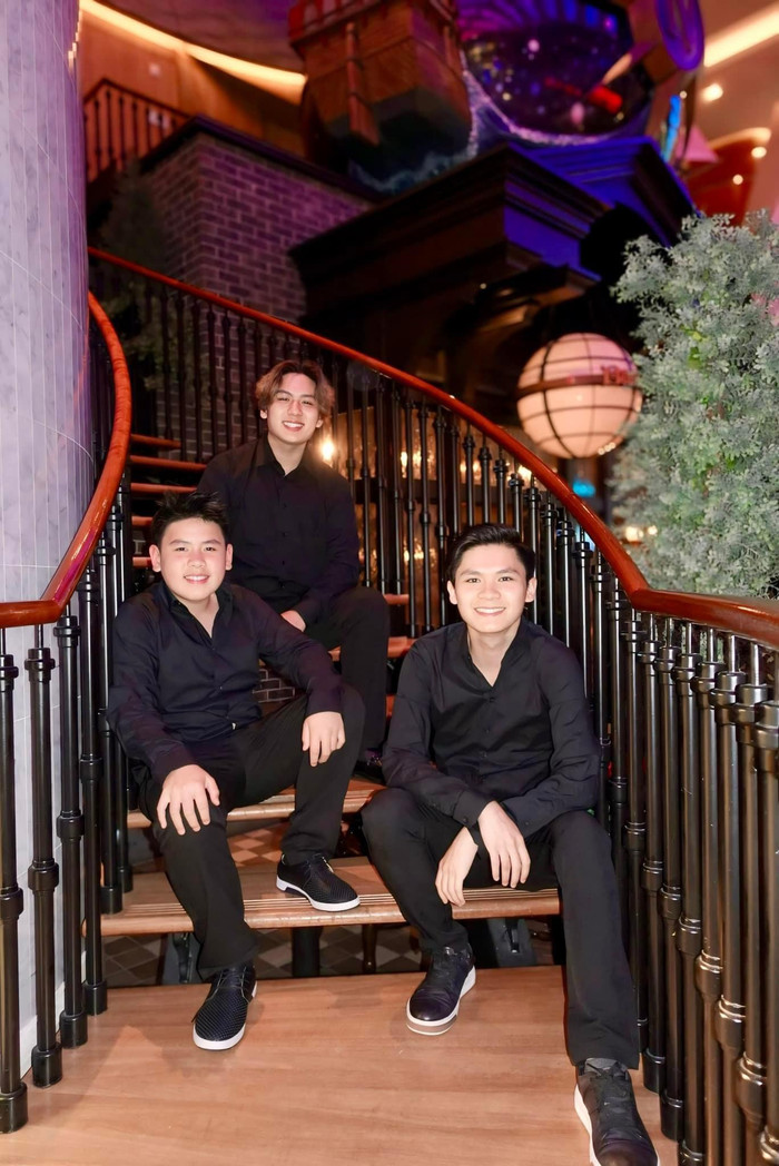 3 quý tử khôi ngô nhà Bằng Kiều.