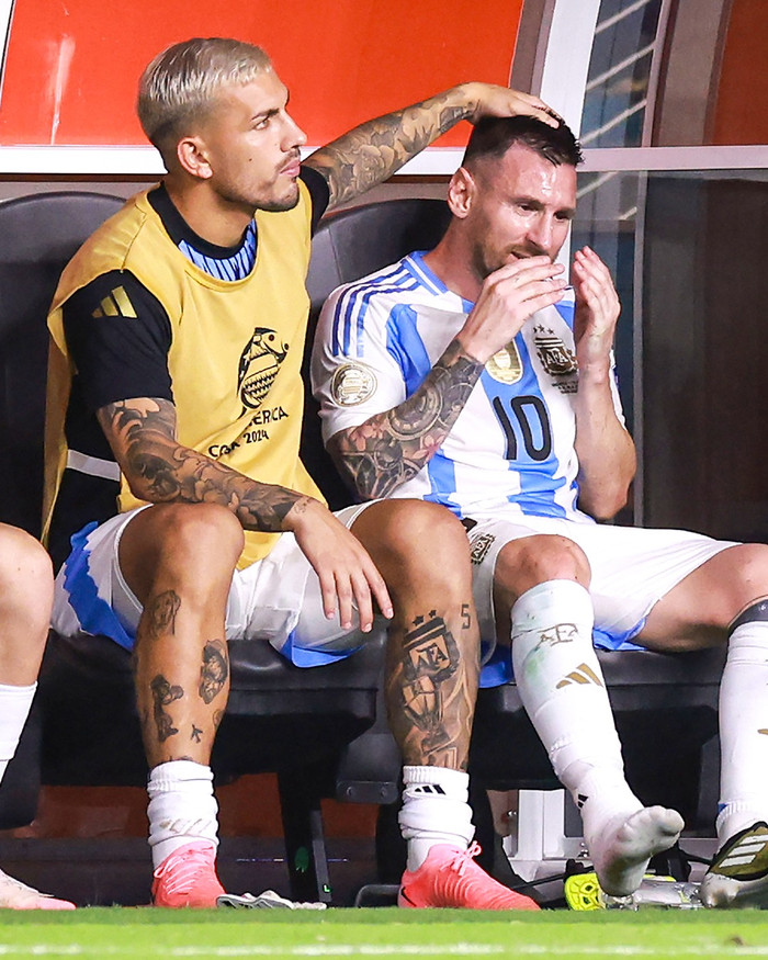 Messi bật khóc khi sớm rời sân ở trận chung kết Copa America 2024.