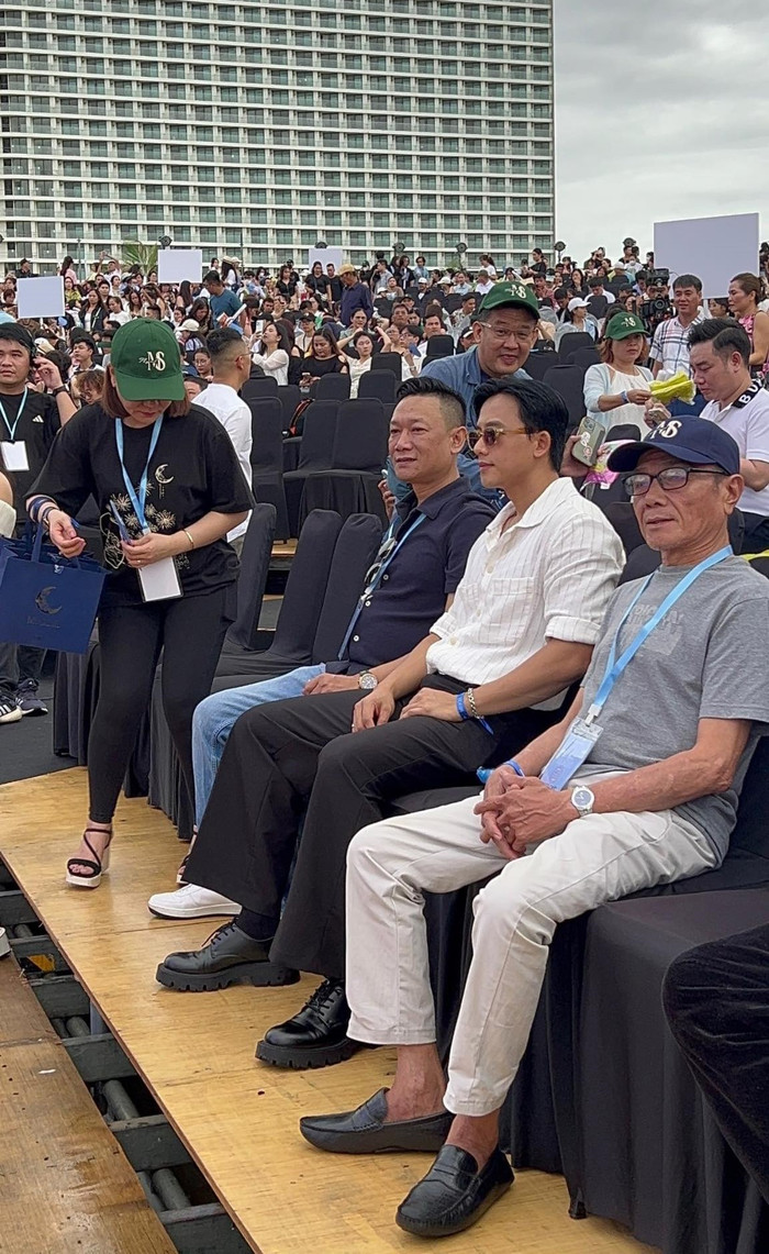 Hình ảnh Mai Tài Phến xuất hiện trong đêm nhạc của Mỹ Tâm.