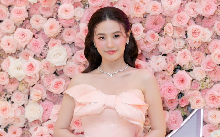 Midu diện đi diện lại túi hiệu giá hơn 100 triệu đồng Ảnh 2