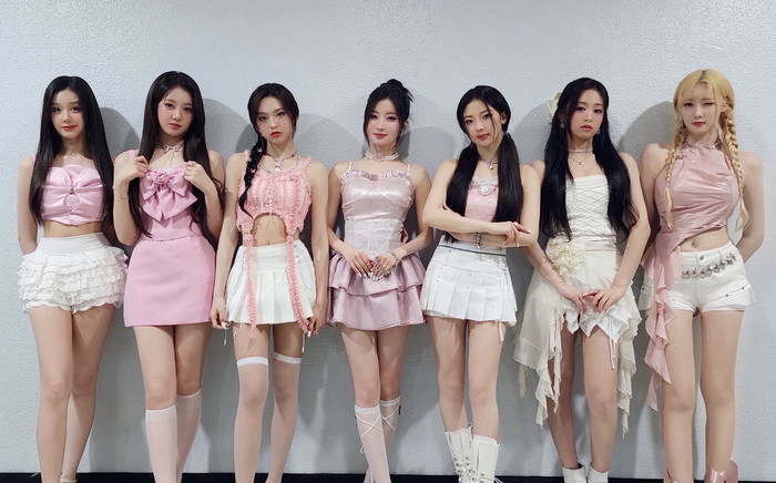 Thành viên BABYMONSTER gặp chấn thương khi đi diễn khiến người hâm mộ lo lắng Ảnh 2