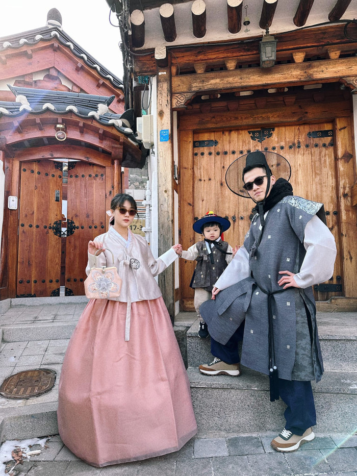 Cặp đôi cũng có nhiều sở thích giống nhau như: lối sống tối giản, du lịch, ăn uống...