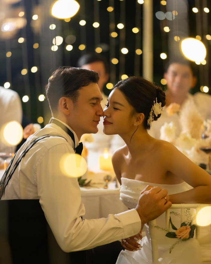 Lễ cưới của Đặng Văn Lâm - Yến Xuân diễn ra khá kín đáo, không rầm rộ.