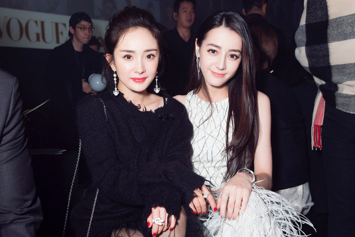 Thành công của Địch Lệ Nhiệt Ba có công sức rất lớn của Dương Mịch.