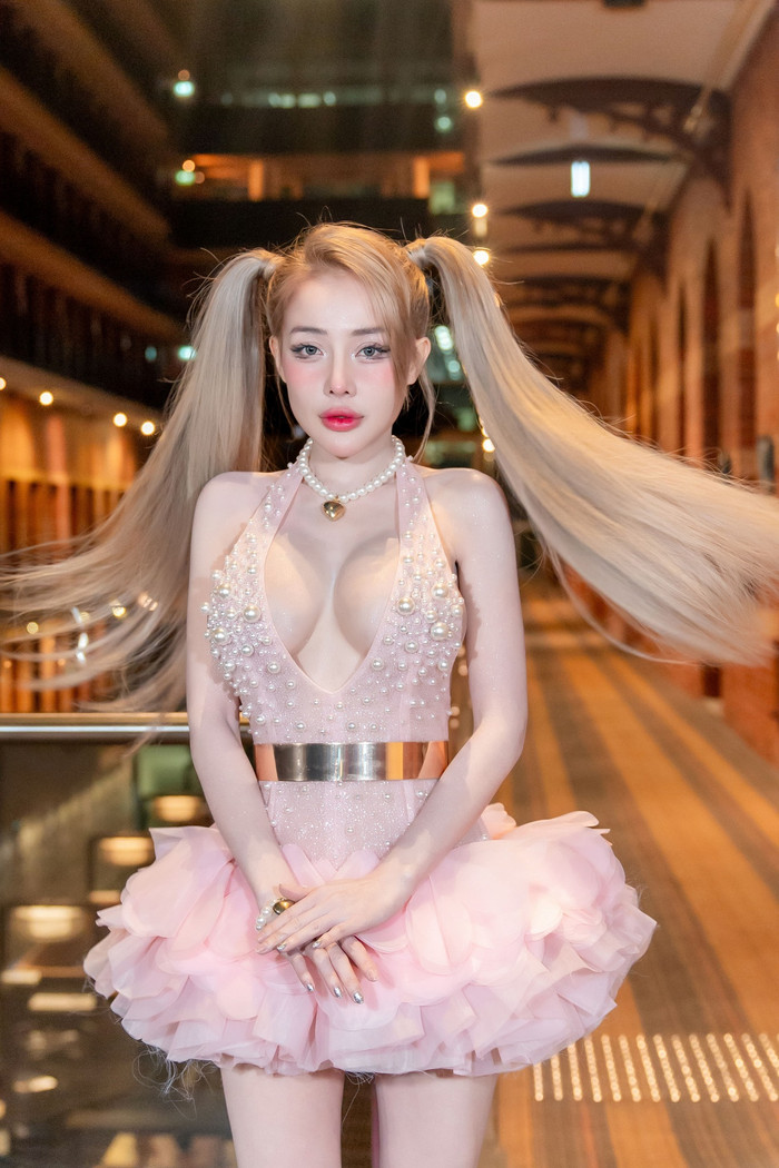 Phát ngôn của Ngân 98 nhận về nhiều ý kiến trái chiều từ cộng đồng mạng. Ảnh FBNV