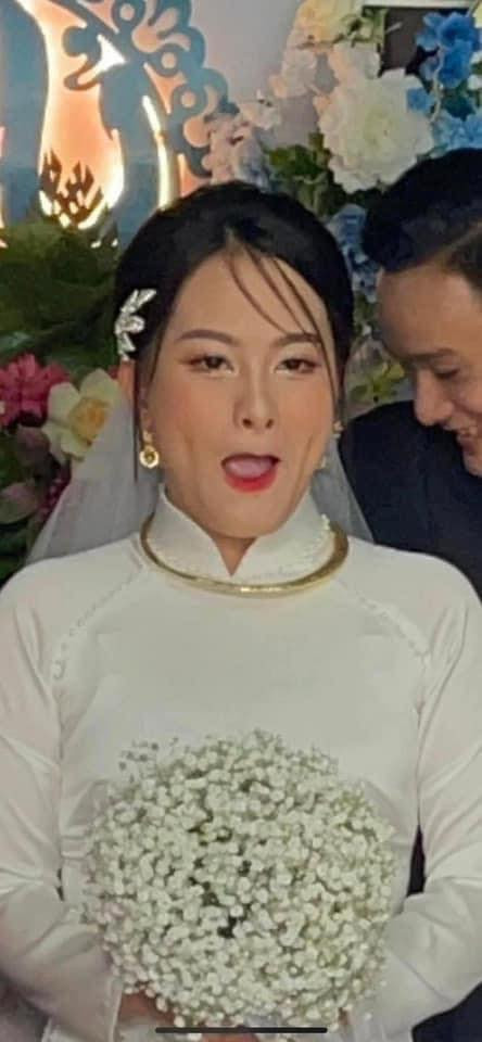 Loạt ảnh cô dâu 'tấu hài' trong chính đám cưới của mình khiến dân mạng cười ngất Ảnh 2