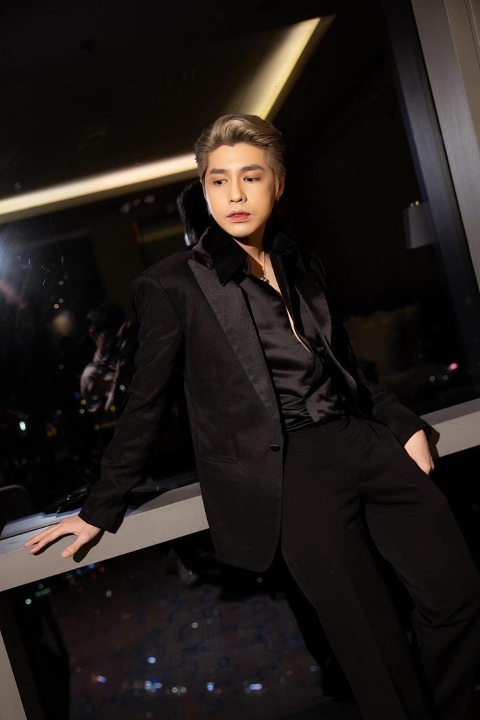 Noo Phước Thịnh tiết lộ trong một mối quan hệ đặc biệt suốt 4 năm qua.