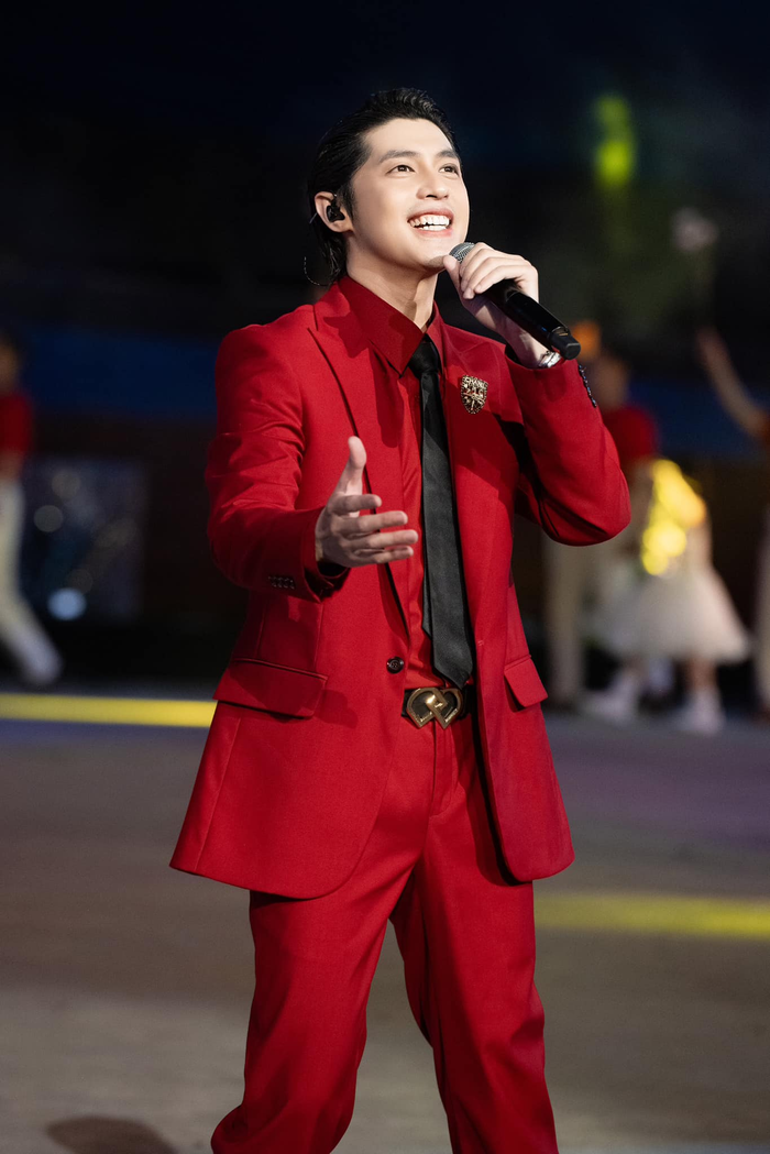 Nam ca sĩ thừa nhận có nhiều thăng trầm trong mối quan hệ đặc biệt này. 