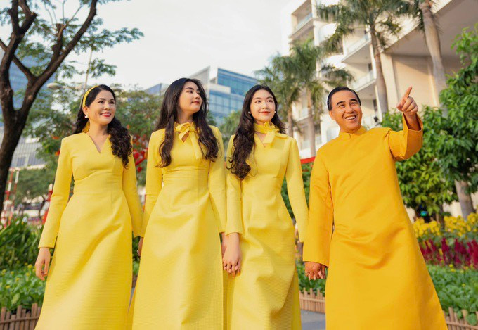 Tổ ấm nhỏ hạnh phúc của Quyền Linh - Dạ Thảo.