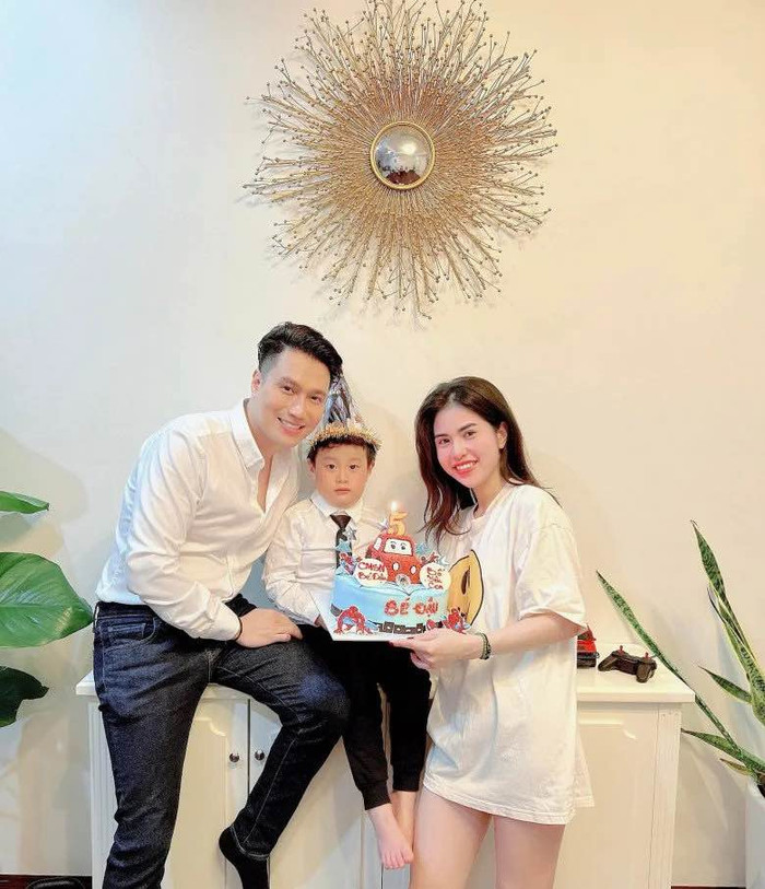 Việt Anh - Hương Trần thuở còn mặn nồng.