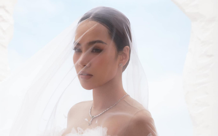 Hoa hậu Việt diện váy cưới, chuẩn bị kết hôn sau khi kết thúc nhiệm kỳ? Ảnh 2