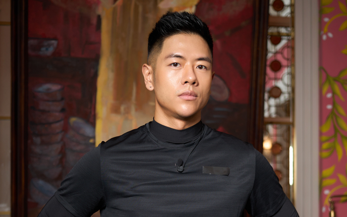 Micheal Trương không thể hiện quá nhiều cảm xúc trong hai tập Đảo Thiên Đường mới được phát sóng