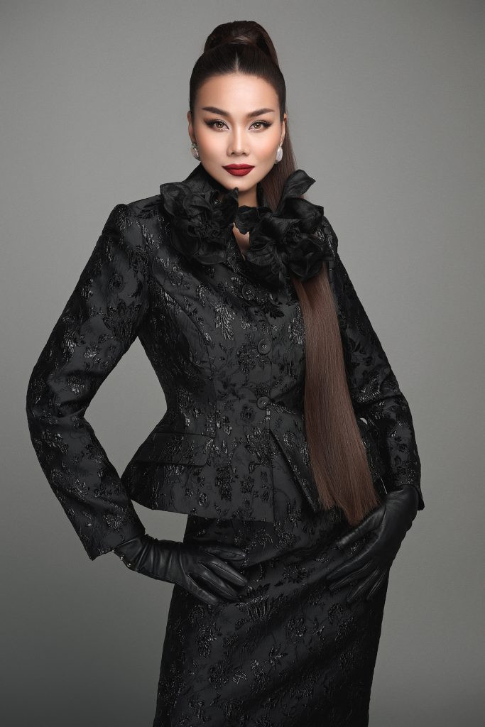 Thanh Hằng là trùm cuối trong chuỗi drama của Hoàng Thùy. 